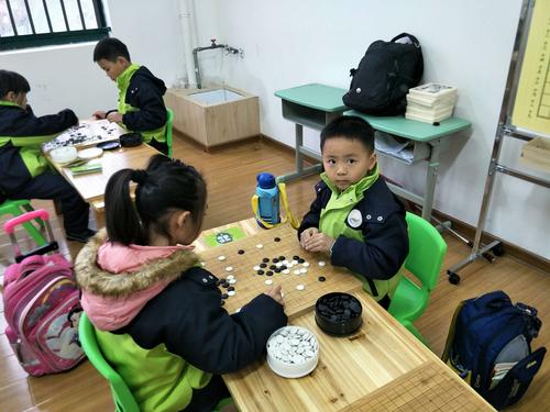 孩子围棋学多久可以升一段，小孩学围棋多久升段？