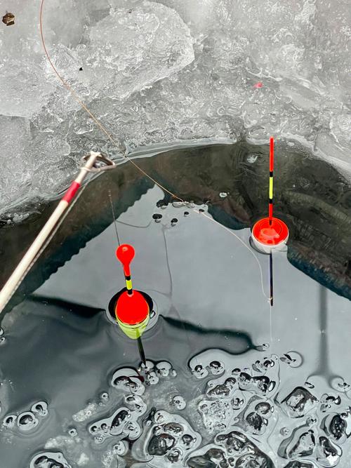 如何打冰洞钓鱼，如何打冰洞钓鱼技巧！