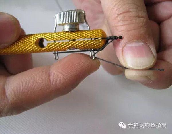 如何自制钢筋钓鱼神器，自制钢筋钩！